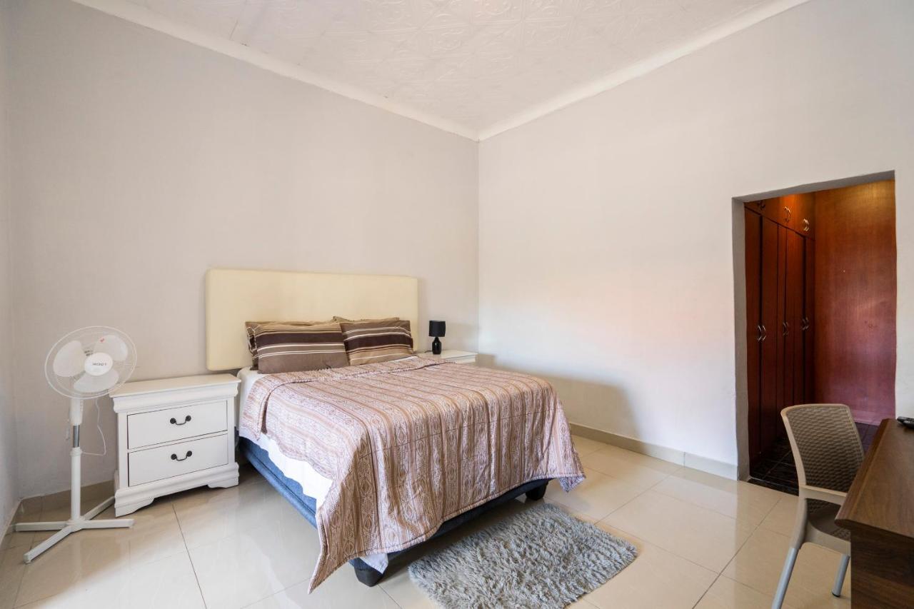 Hasate Guest House 10 Florence Street Oakdale Belliville 7530 Cape Town South African Cidade Do Cabo Exterior foto