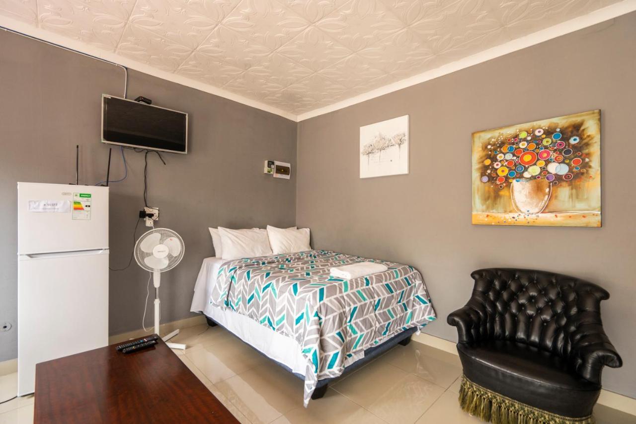 Hasate Guest House 10 Florence Street Oakdale Belliville 7530 Cape Town South African Cidade Do Cabo Exterior foto
